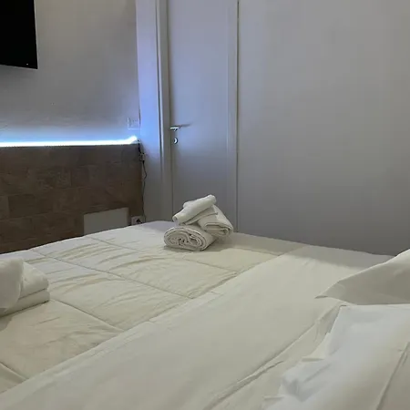 Maison 128 * Bari