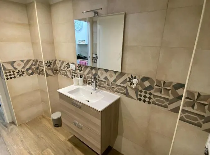 Maison 128 アパート *