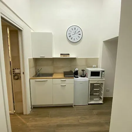 Maison 128 * Bari
